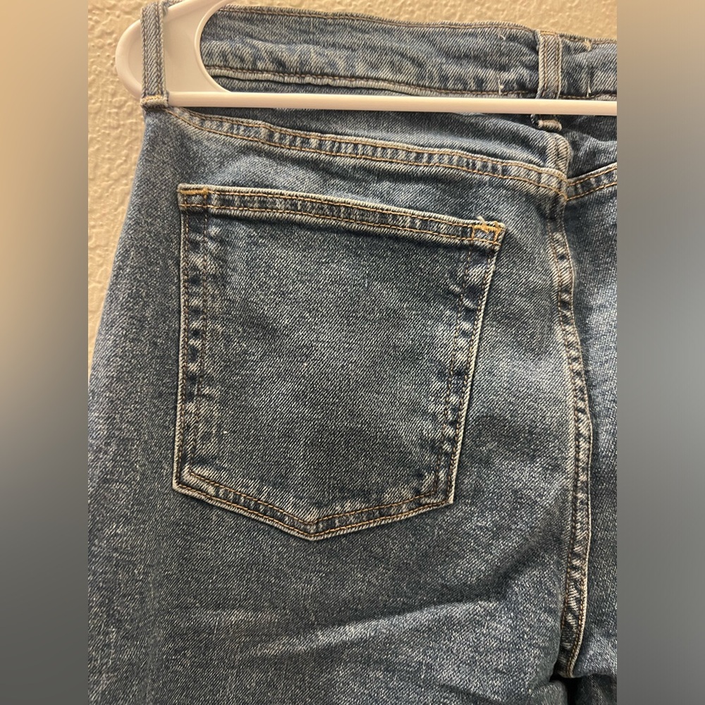 Woman Blue Jeans - Picture 2 of 7